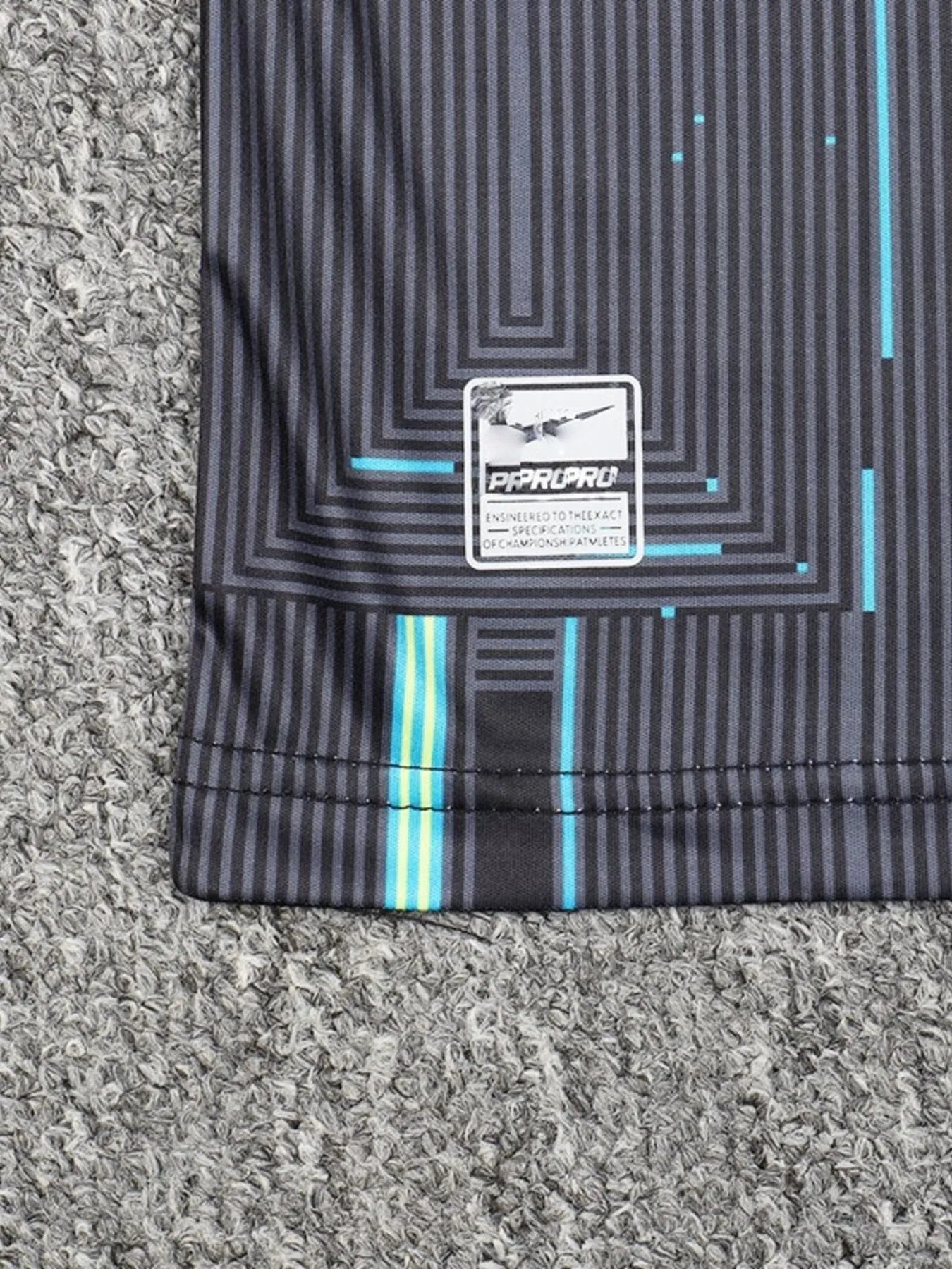 0394157e389e4f5a8af7ee62476733e0-Max-Origin