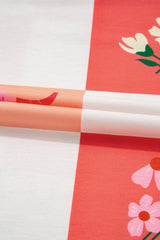 Camiseta de manga corta con cuello redondo y estampado de cuadros