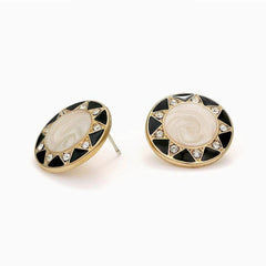Pendientes de oro de 14 quilates con diamantes de imitación redondos, esmalte y dos tonos