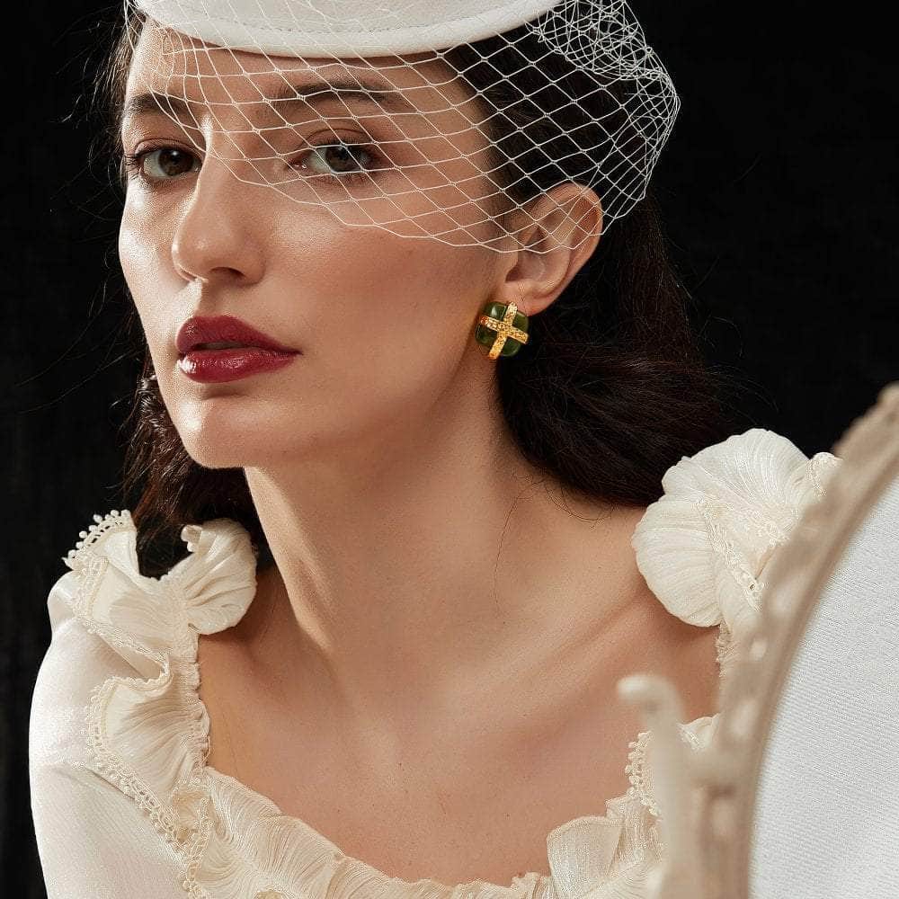 14k Gold Leaf Decor Studded Earrings