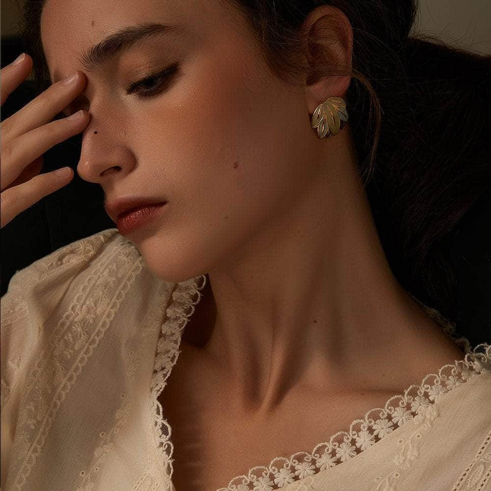 14k Gold Leaf Decor Studded Earrings