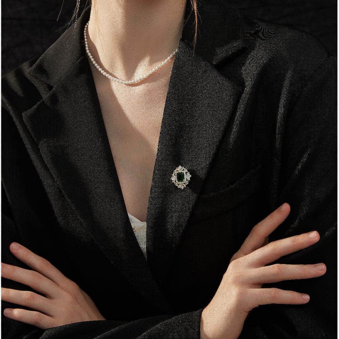 14k Gold Paved Crystal Emerald Gemstone Brooch Green