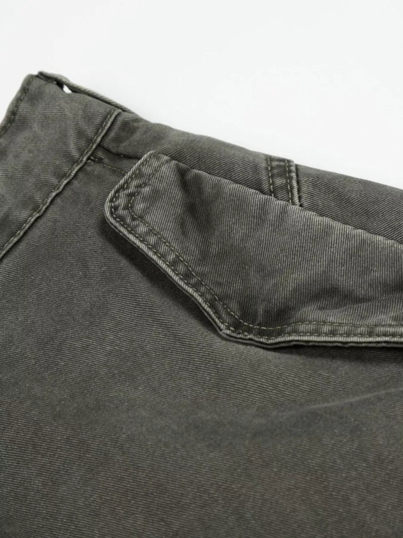 mens-wide-leg-cargo-pants-05