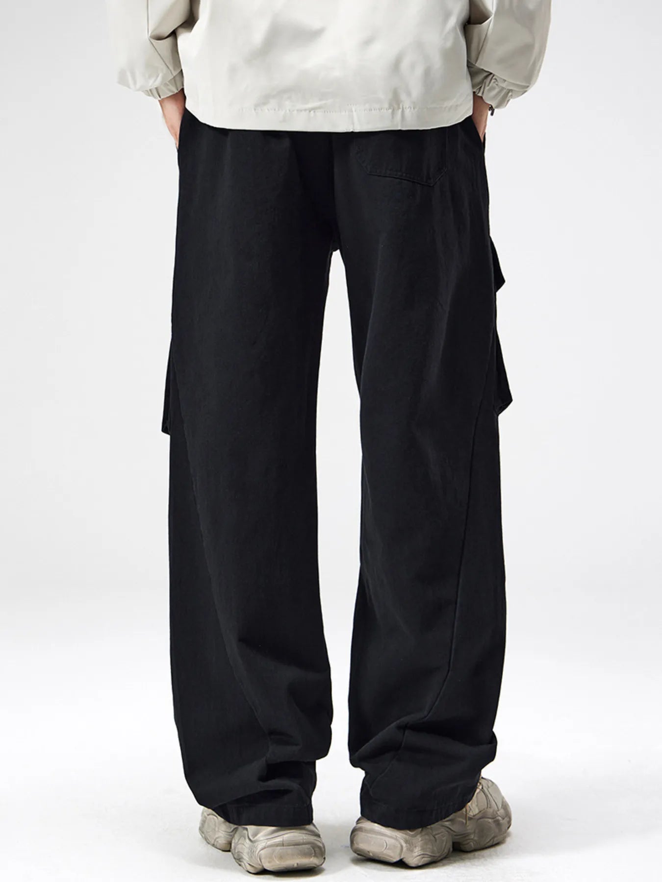 mens-plus-size-cargo-utility-pants-with-multiple-pockets-08