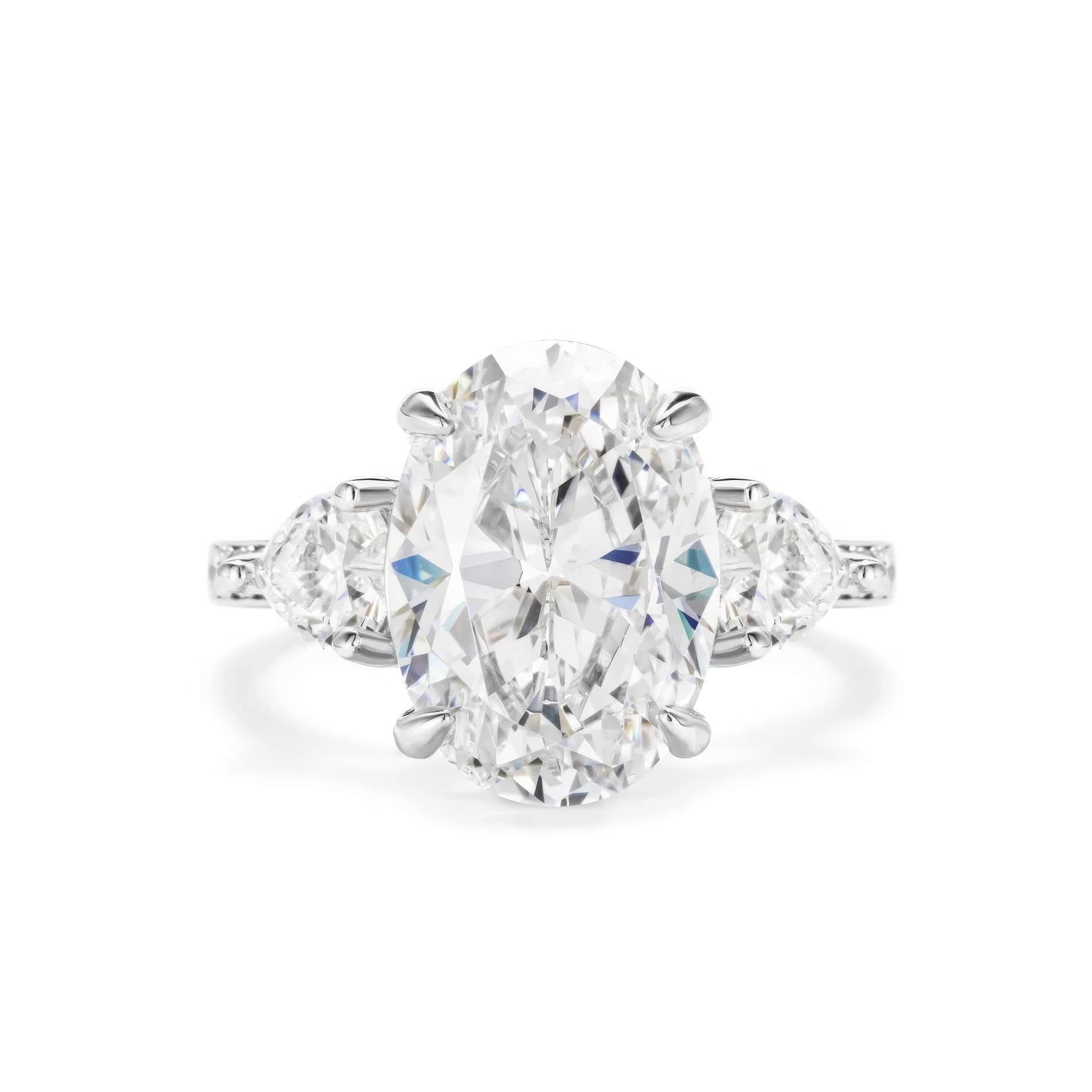 3 Stone Oval Cut Lab Diamond Ring 5 US / White Crystal
