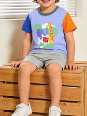 Children's multicolor cotton T-shirt with an animal graphic and short sleeves.