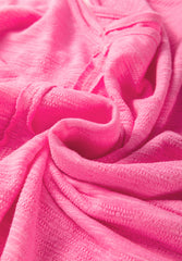 Blusa de manga tres cuartos con escote en V y costuras expuestas