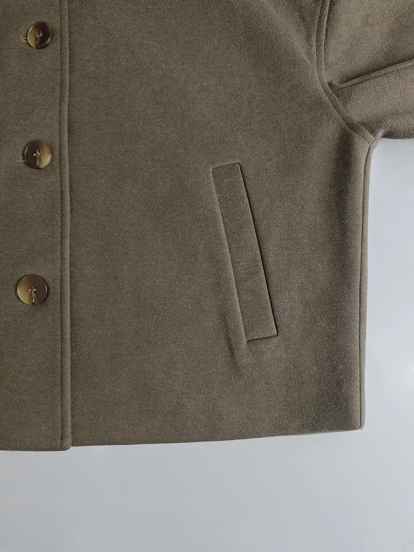 button-up-dropped-shoulder-cropped-outerwear-04