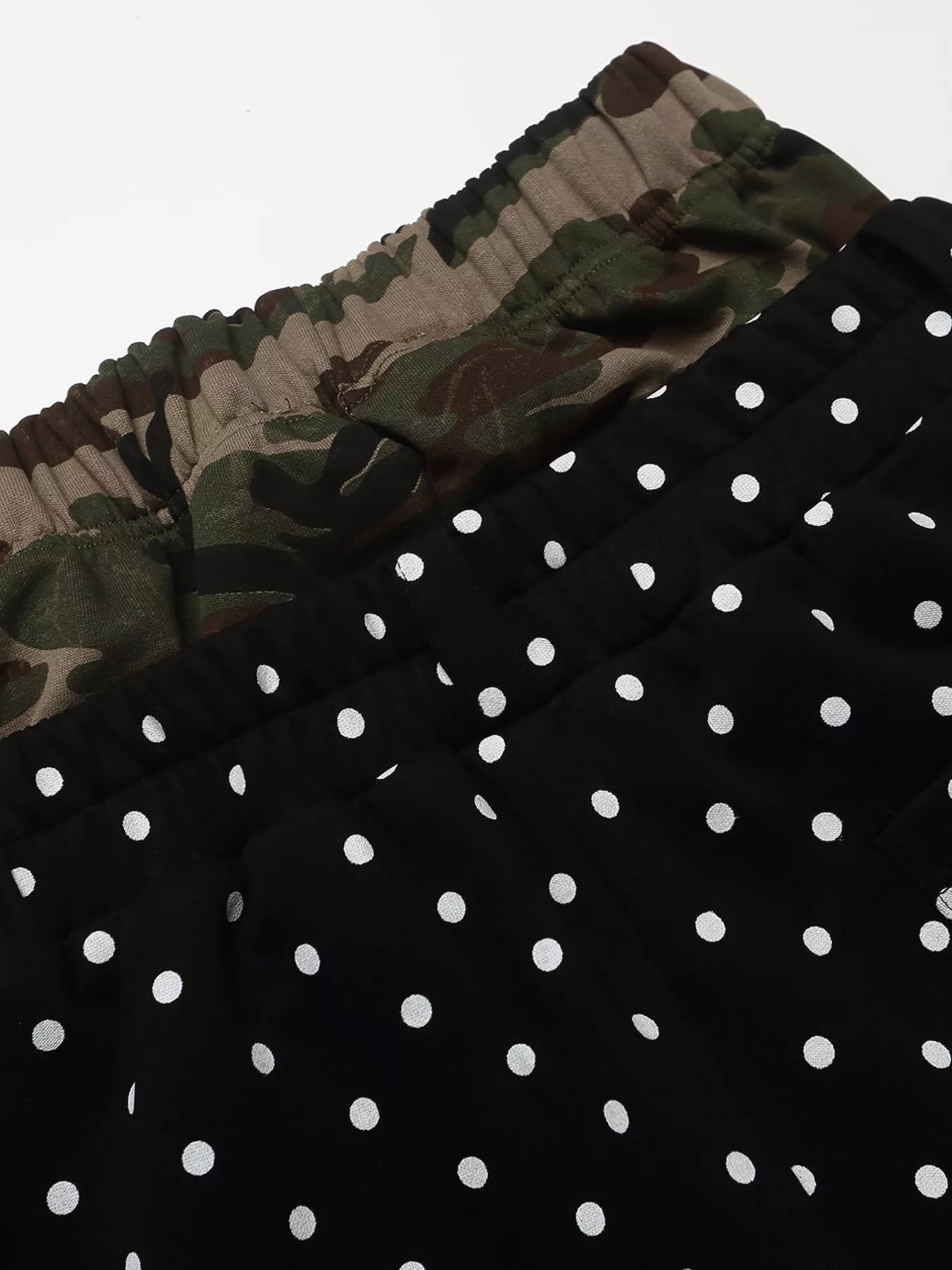 mens-polka-dot-boxing-shorts-with-camouflage-waistband-10