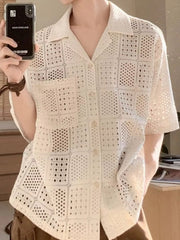 Men's square-pattern crochet shirt with openwork and buttons in a cotton-spandex blend.