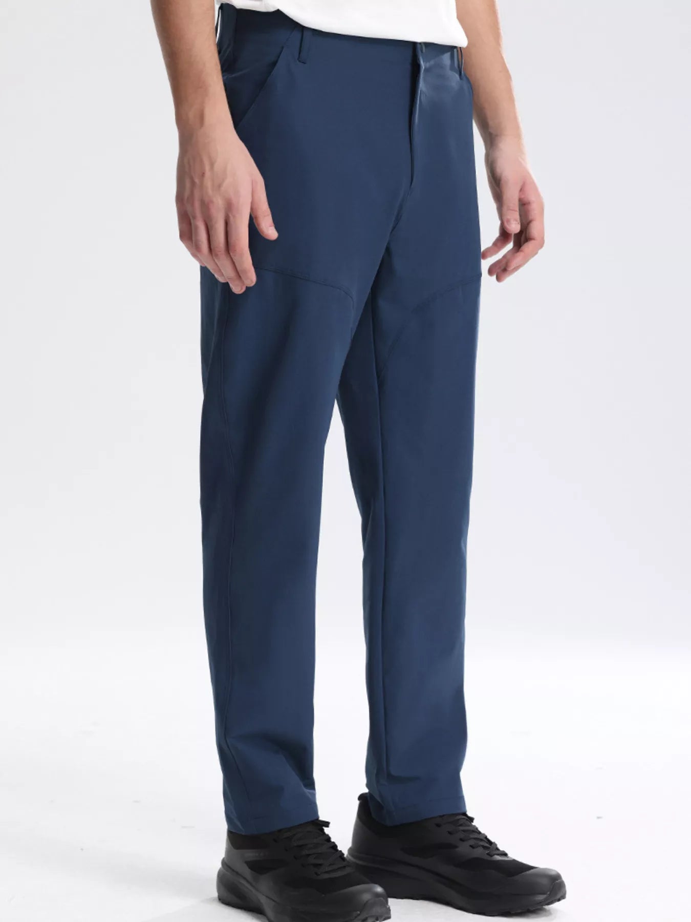 mens-plus-size-lightweight-pocketed-pants-03