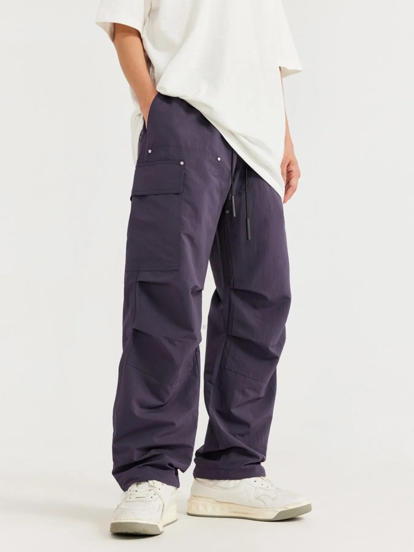 mens-wide-leg-cargo-pants-05