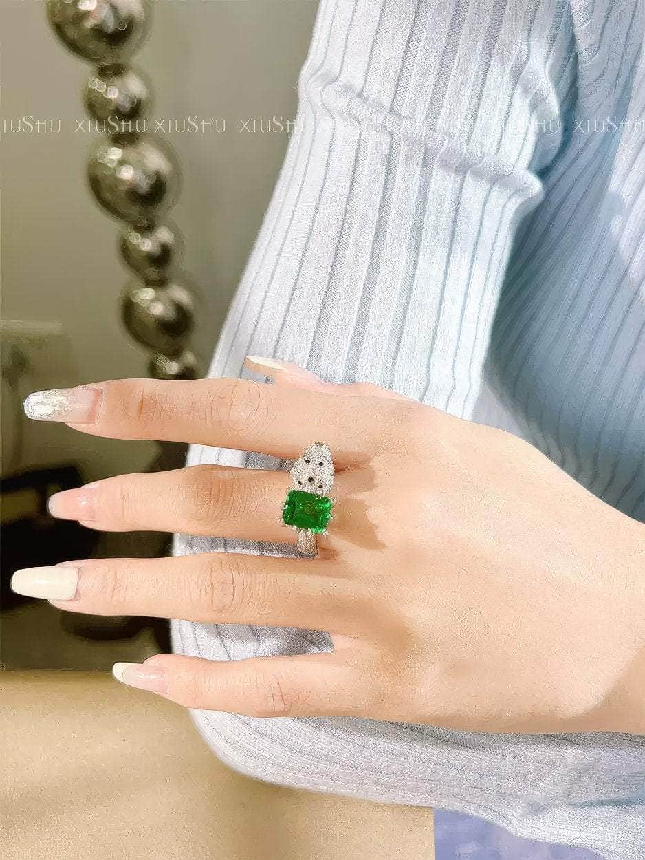 925 Sterling Silver Panther Decor Lab Grown Paved Diamond Gemstone Ring