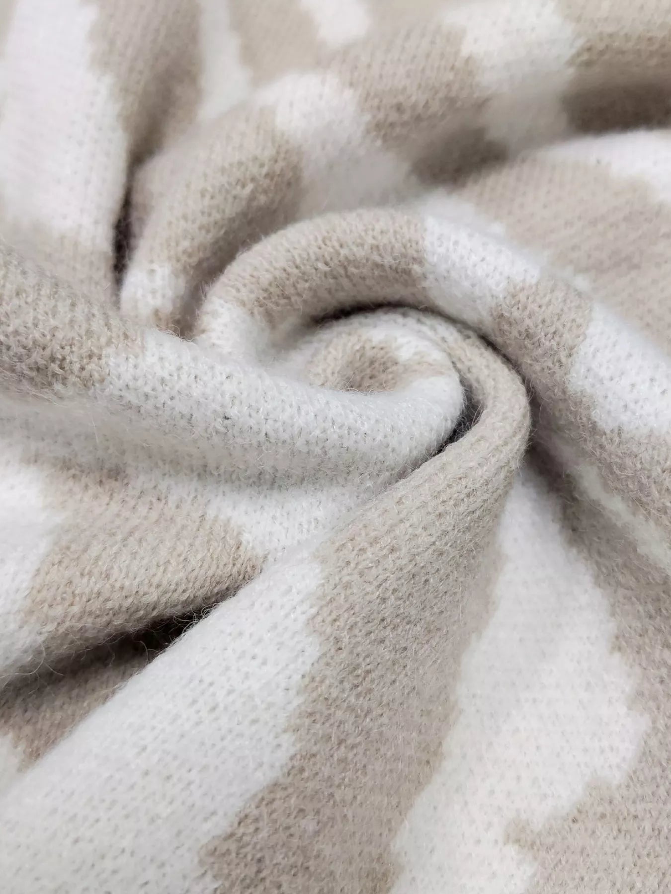 97b04292b9aa4c94a1a5022437913a5b-Max-Origin