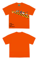 Long-Neck Giraffe and Birds Graphic T-Shirt