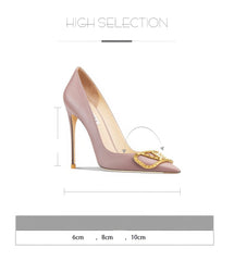 Zapatos de tacón de cuero de lujo con hebilla Malory adornada