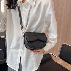 Mini bolso bandolera con estampado de cocodrilo