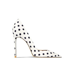 Zapatos de tacón puntiagudos con lunares