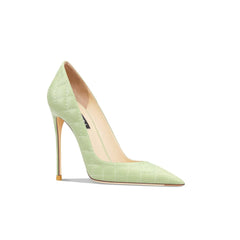 Tacones de punta puntiaguda de cuero acolchado