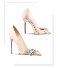 Zapatos de tacón de satén con lazo de diamantes de imitación