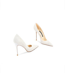 Tacones de punta puntiaguda con purpurina y lentejuelas