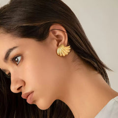 Wavy Scallop Shell Stud Earrings