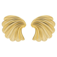 Wavy Scallop Shell Stud Earrings