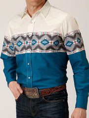 Men's geometric-print long-sleeve shirt made from a cotton-spandex blend.