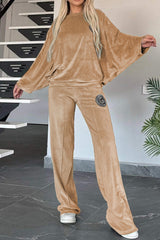 Conjunto de pantalón y top de manga larga con cuello barco de talla grande