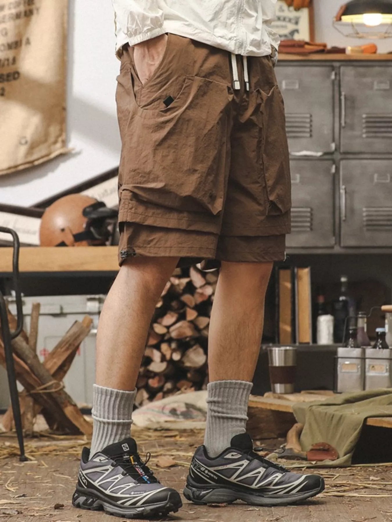 mens-plus-size-multiple-pocket-layered-cargo-shorts-with-drawstring-hem-02