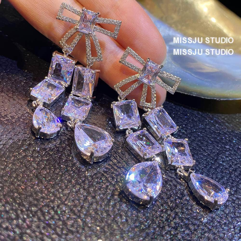 Bow Detailed Tassel Crystal Dangle Earrings White