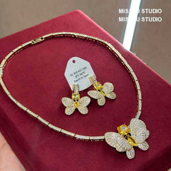 Butterfly Decorated Rhinestone Earring Necklace Set