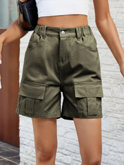 Women's high-waisted shorts with buttons and pockets in non-stretch rayon fabric.