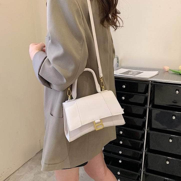 Classy Crossbody Purse with a Fashionable Top Handle