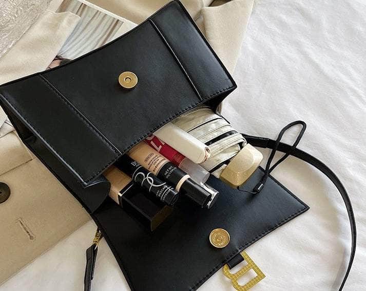 Classy Crossbody Purse with a Fashionable Top Handle
