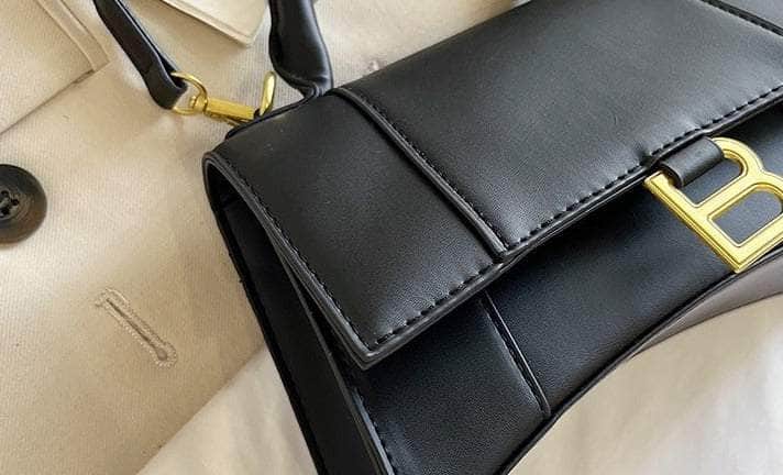 Classy Crossbody Purse with a Fashionable Top Handle