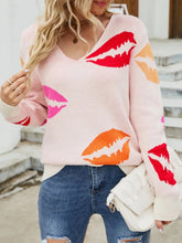 Colorful Lips V-Neck Sweater Blush Pink / S