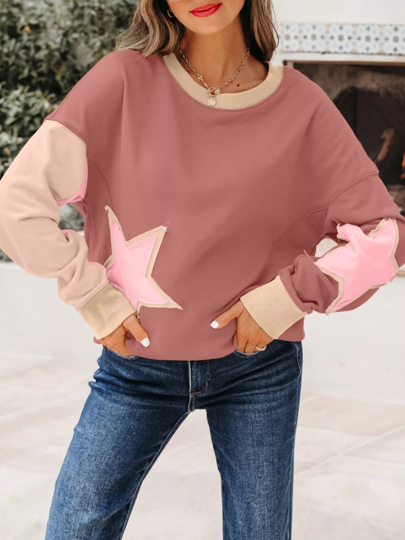 Contrast Star Patchwork Exposed Seam Uneven Hem Drop Shoulder Sweatshirt Dusty Pink / S