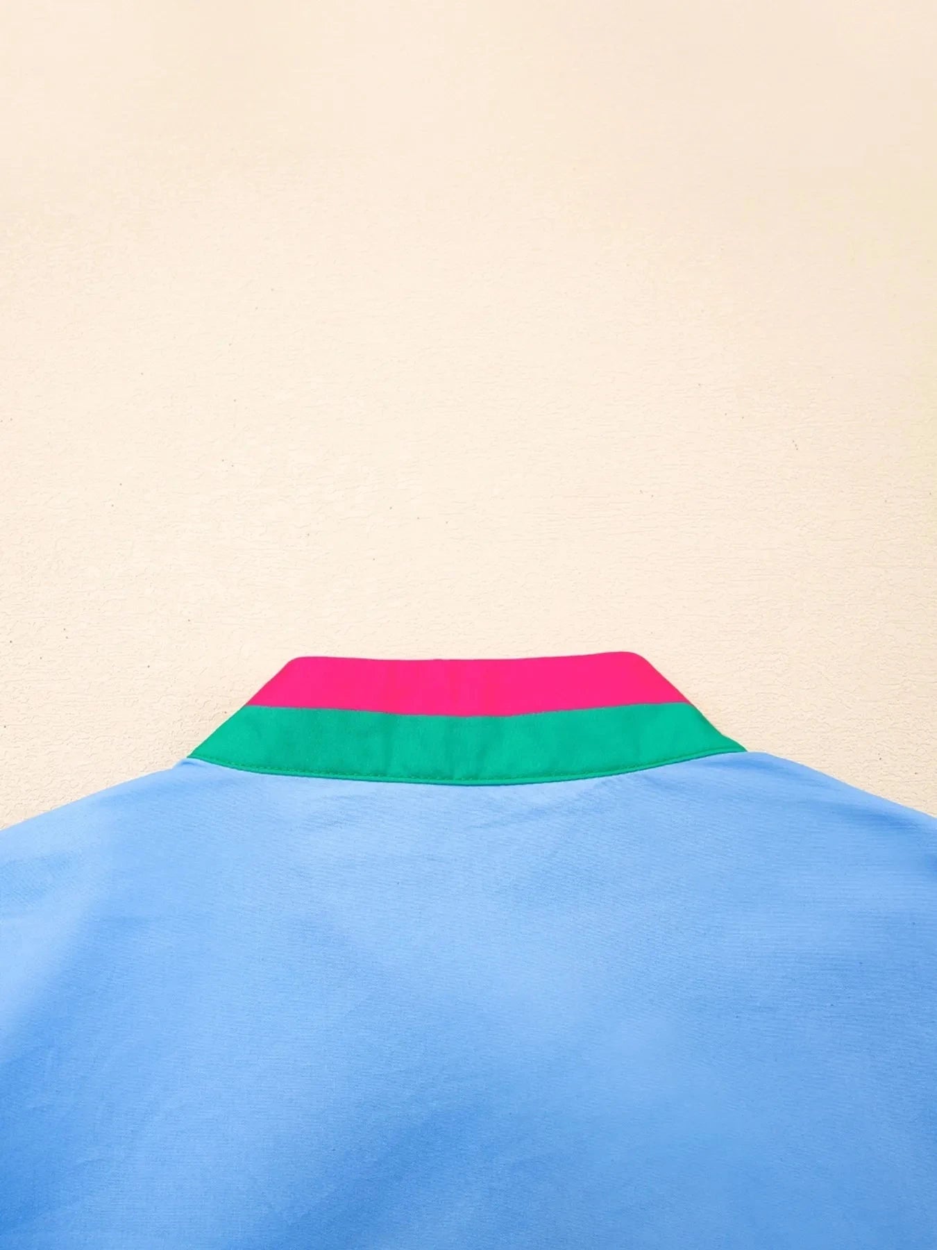 Contrast Trim Notched Short Sleeve Blouse