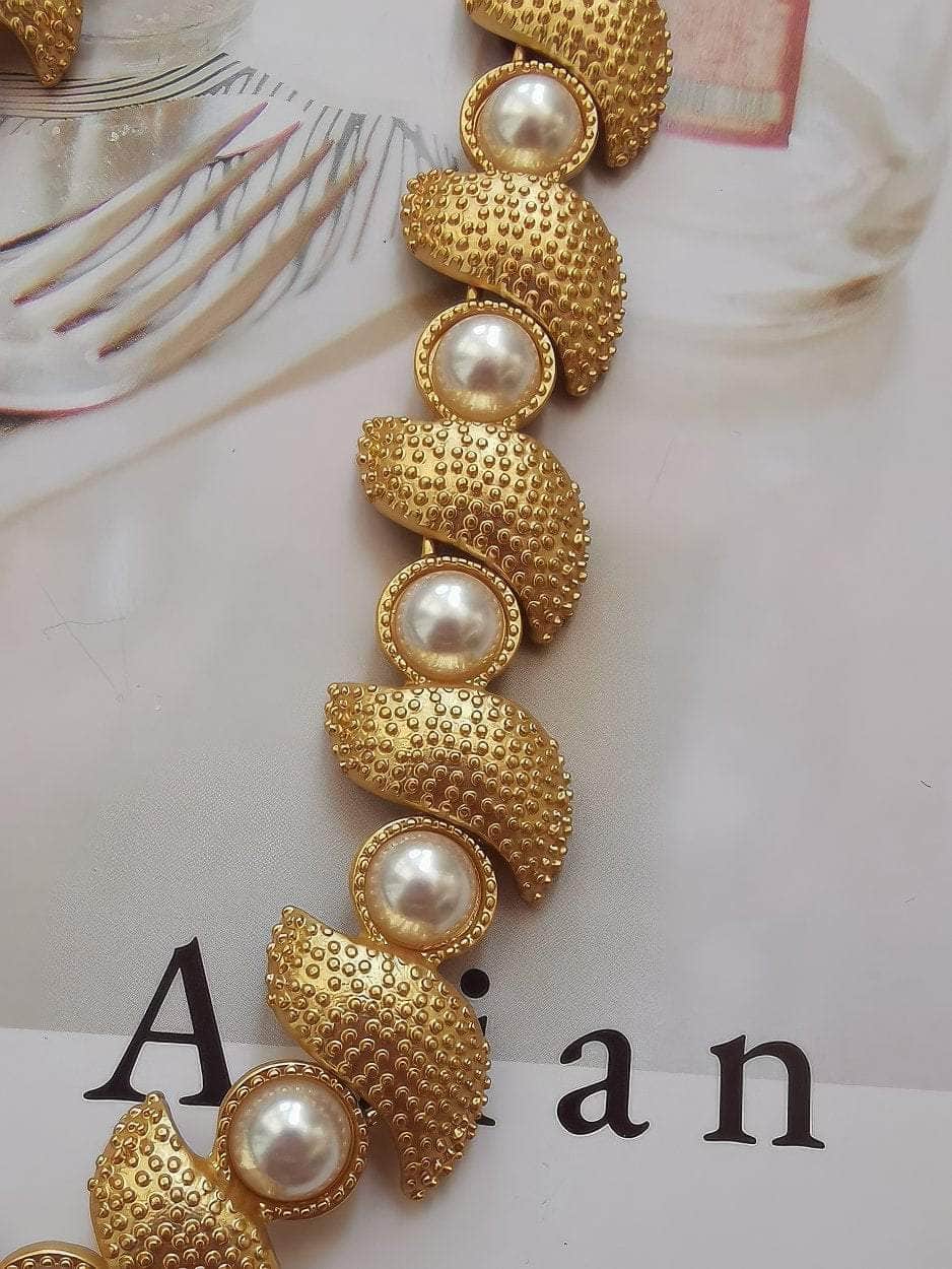 Crown Trifari Demi Parure Pearl Accented Necklace Gold / Necklace