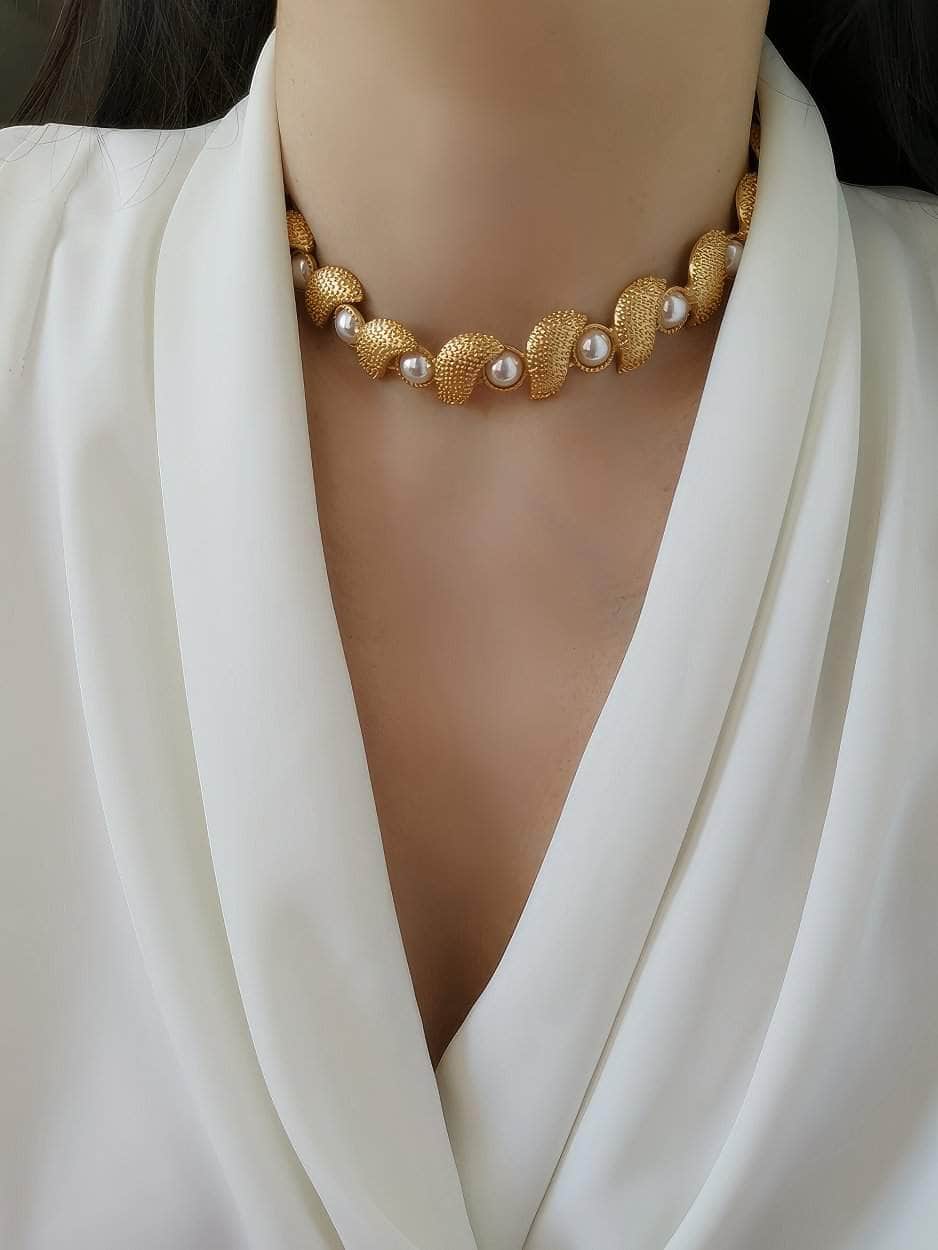 Crown Trifari Demi Parure Pearl Accented Necklace Gold / Necklace