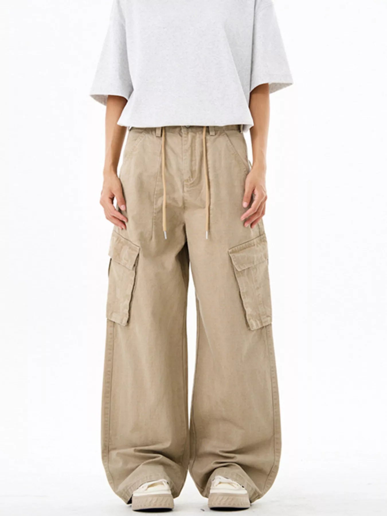 mens-wide-leg-cargo-pants-07
