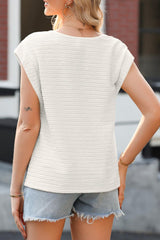 Top de manga corta con cuello asimétrico