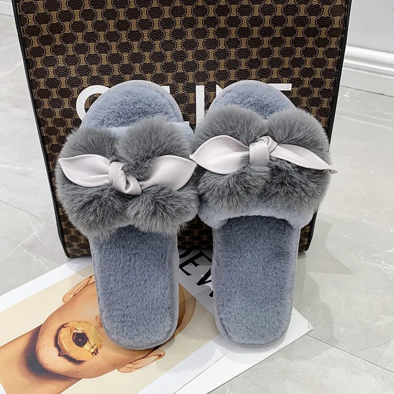 Fashionable Faux Fur House Slippers for Women: Slip-on Flats