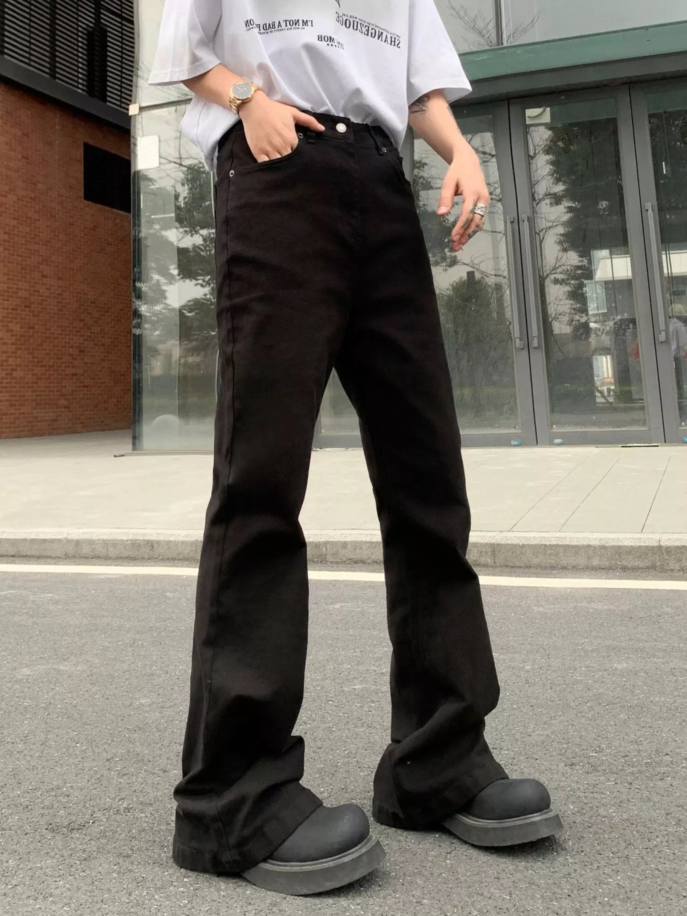 mens-high-waisted-flare-leg-pants-02