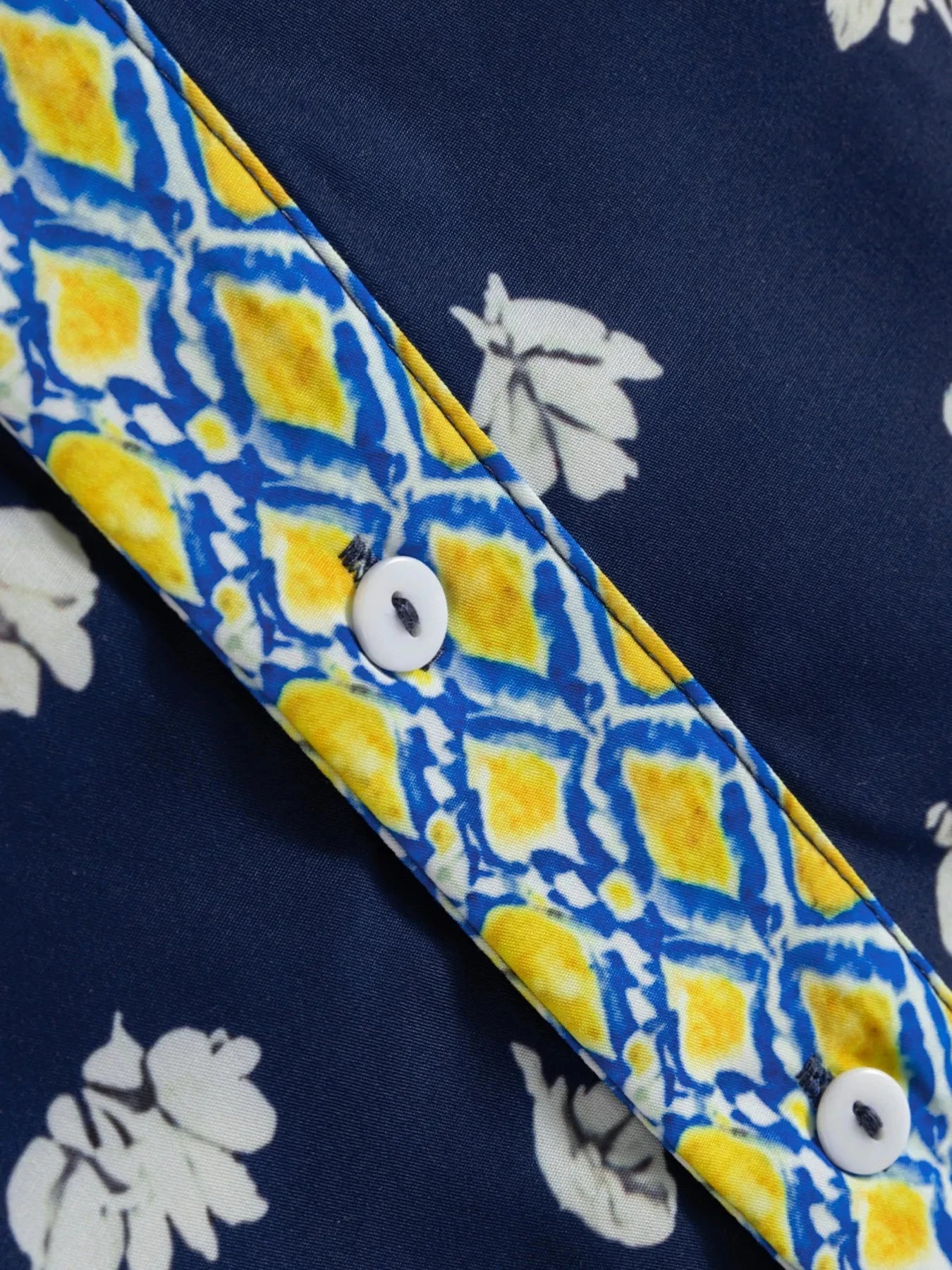 Floral Print Half Sleeve Contrast Trim Blouse