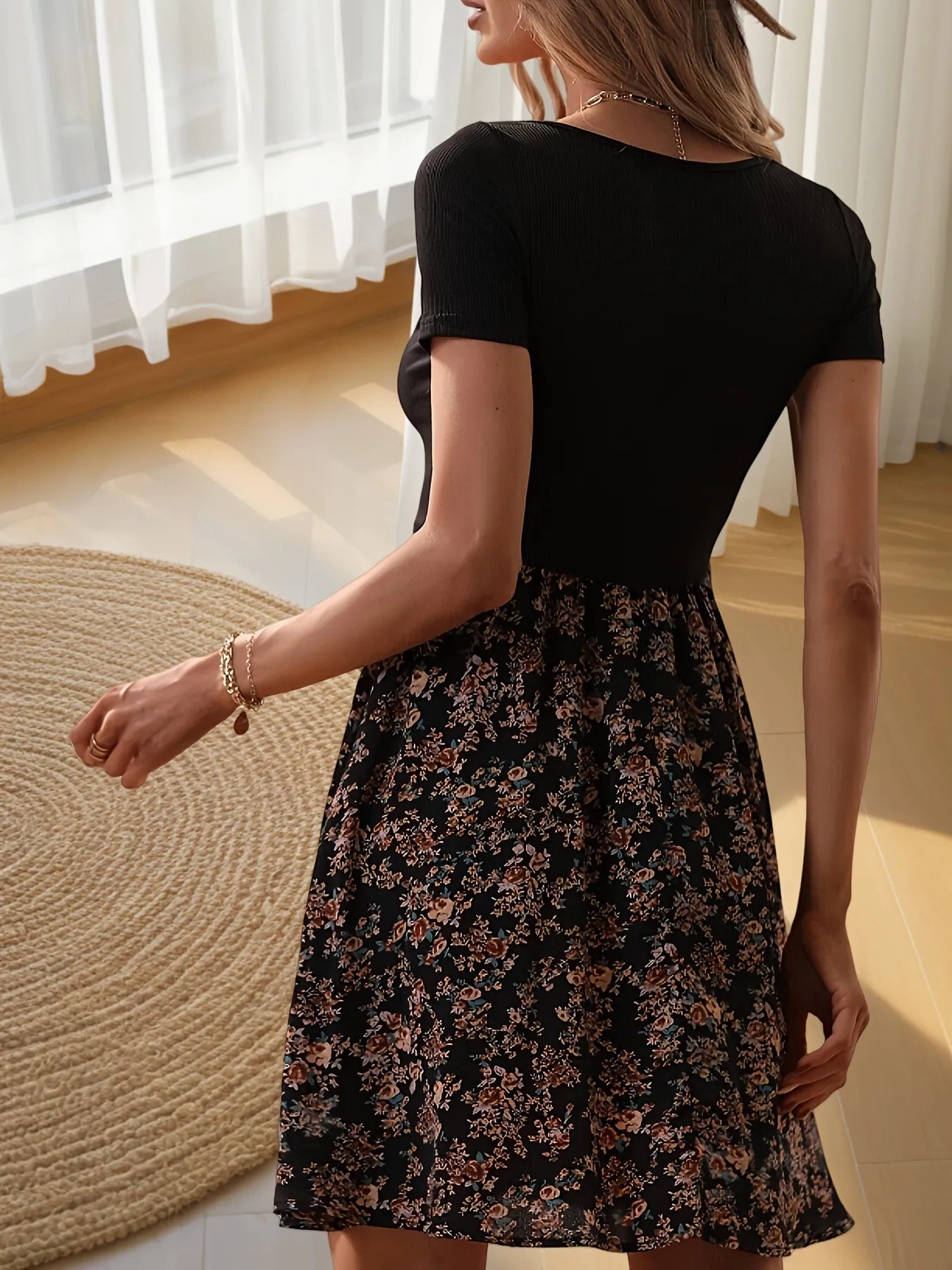 Floral Print Short Sleeve Mini Dress