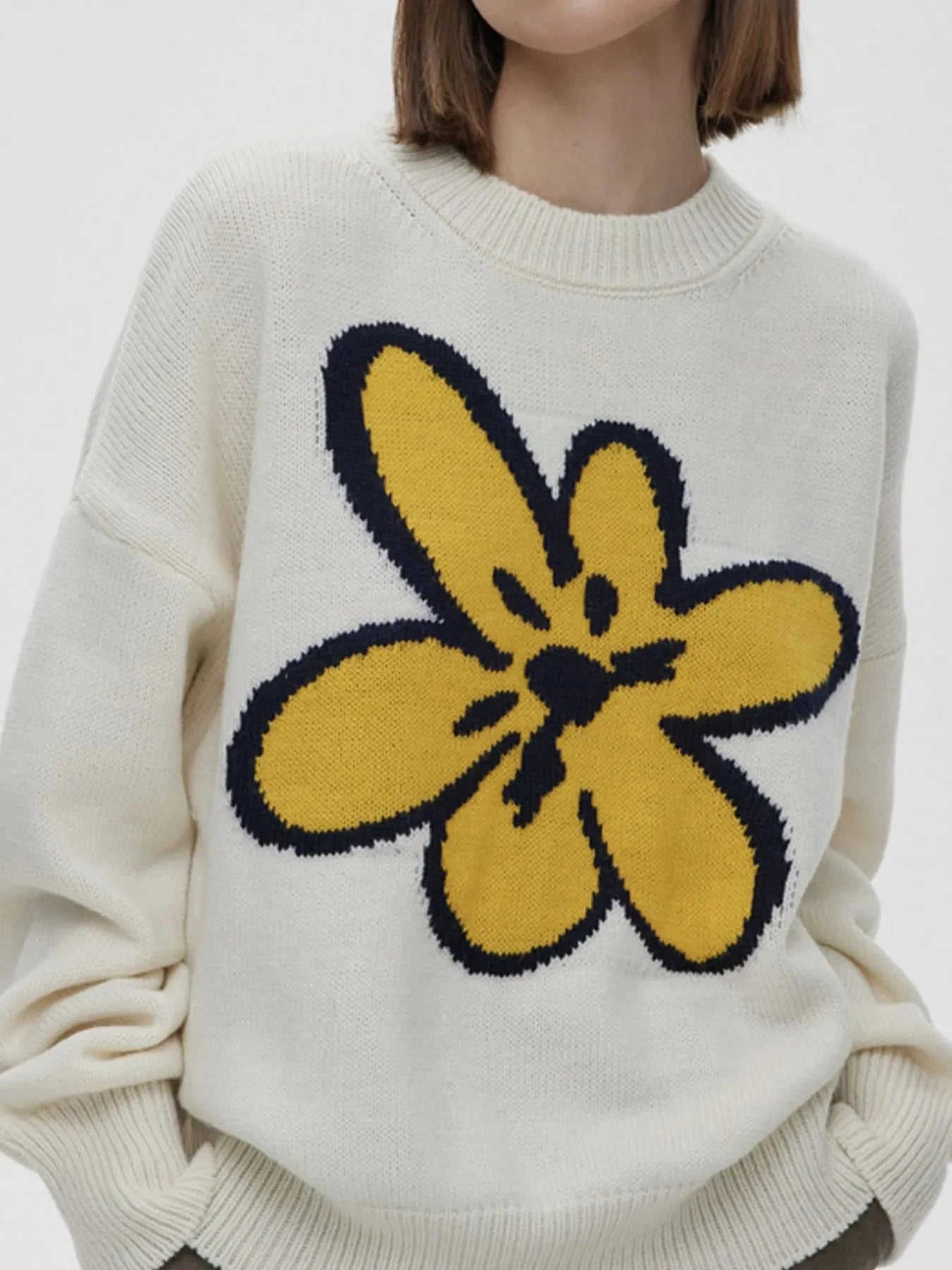 Flower Ribbed Hem Round Neck Sweater