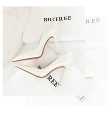 Glossy Finish Pointy Toe Court Heels