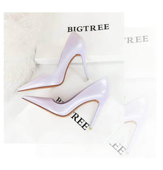 Glossy Finish Pointy Toe Court Heels